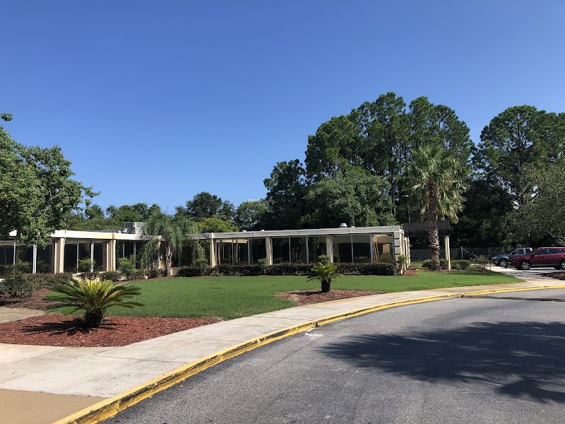 ST AUGUSTINE HEALTH AND REHABILITATION CENTER nursing home in SAINT AUGUSTINE, FL - Photo 3 of 5