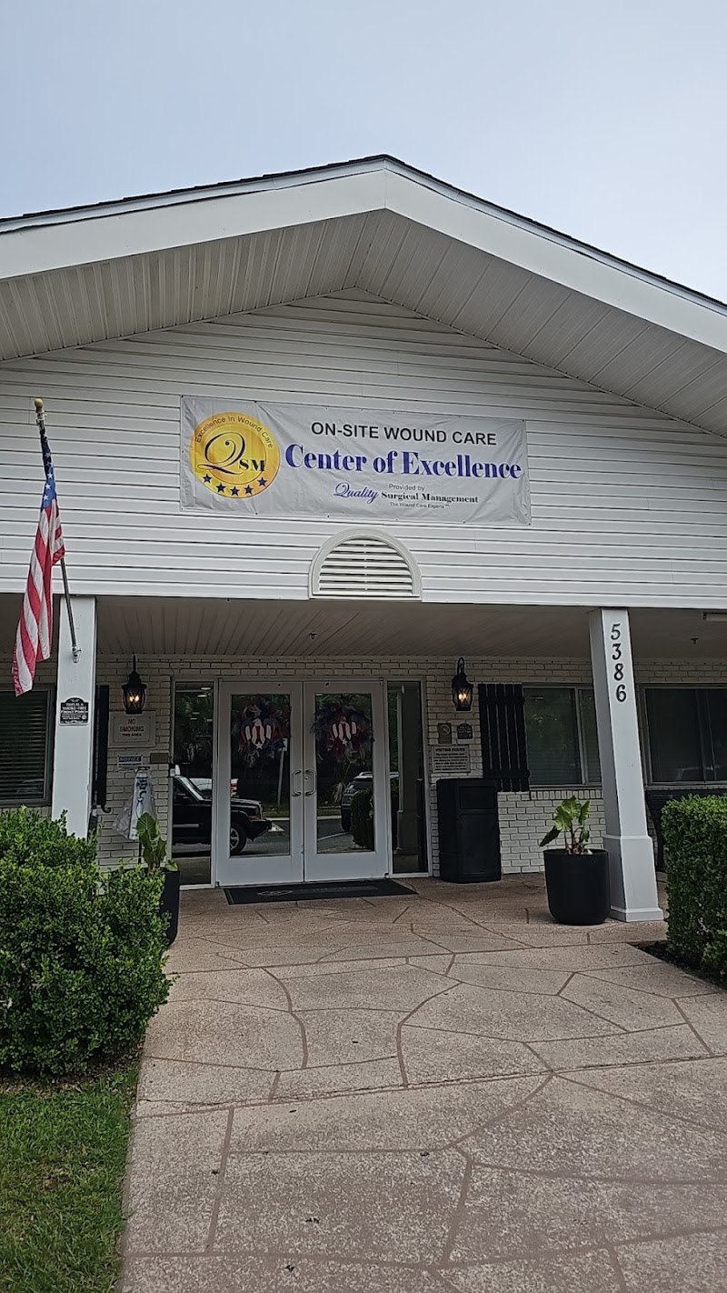 SANTA ROSA CENTER FOR REHABILITATION AND HEALING nursing home in MILTON, FL - Photo 4 of 7