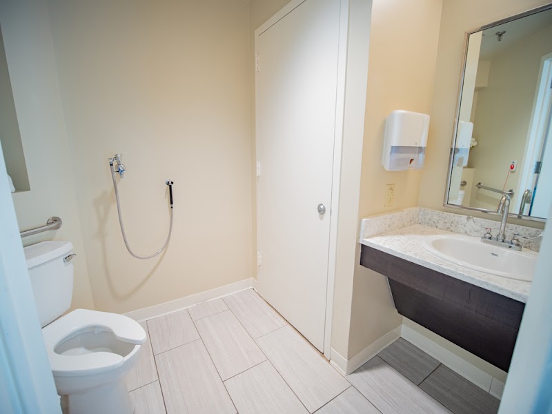 SOLARIS HEALTHCARE FOREST LAKE nursing home in APOPKA, FL - Photo 4 of 6