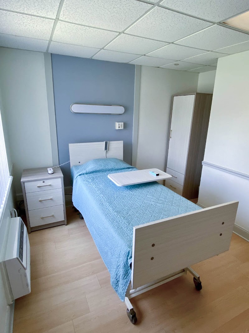 CHARLOTTE BAY REHAB AND CARE CENTER nursing home in PORT CHARLOTTE, FL - Photo 2 of 5