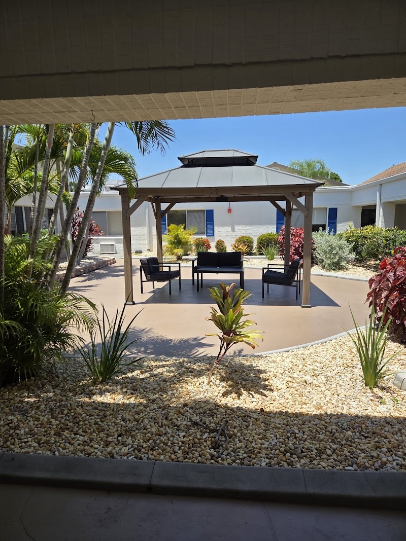 CHARLOTTE BAY REHAB AND CARE CENTER nursing home in PORT CHARLOTTE, FL - Photo 3 of 5