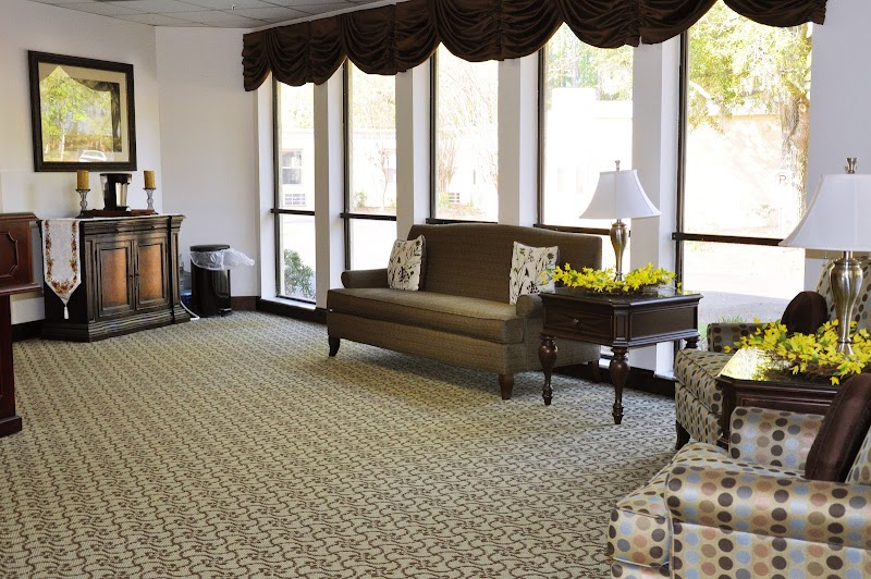 SEVEN HILLS HEALTH & REHABILITATION CENTER nursing home in TALLAHASSEE, FL - Photo 4 of 10