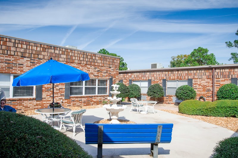 ORANGE PARK REHABILITATION AND NURSING CENTER nursing home in ORANGE PARK, FL - Photo 1 of 9