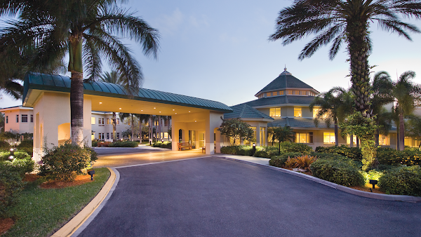 CHATEAU AT MOORINGS PARK, THE nursing home in NAPLES, FL - Photo 1 of 10