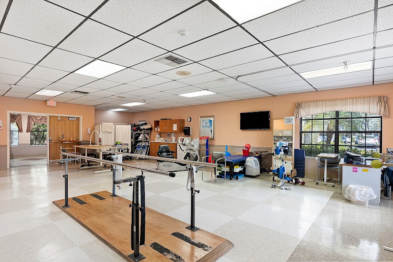 Tierra Pines Center nursing home in LARGO, FL - Photo 2 of 5