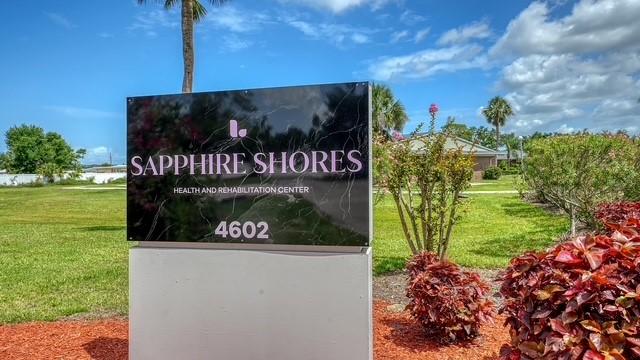 SIESTA KEY HEALTH AND REHABILITATION CENTER nursing home in SARASOTA, FL - Photo 2 of 5