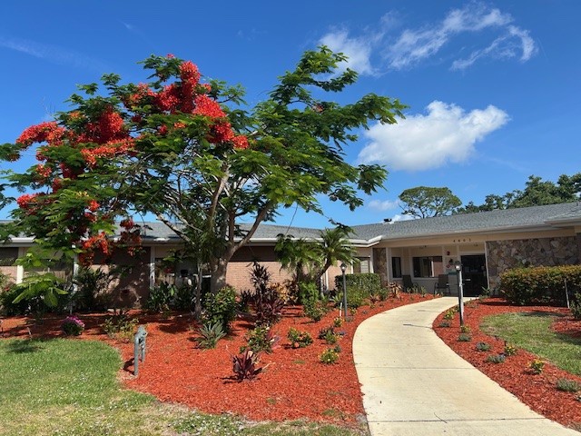 SIESTA KEY HEALTH AND REHABILITATION CENTER nursing home in SARASOTA, FL - Photo 3 of 5