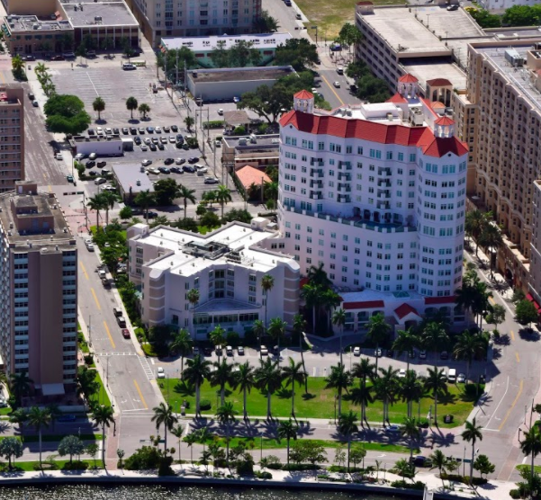 LOURDES-NOREEN MCKEEN RESIDENCE FOR GERIATRIC CARE nursing home in WEST PALM BEACH, FL - Photo 3 of 10
