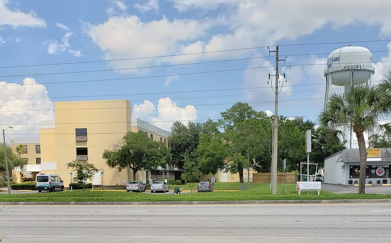 PINELLAS PARK FL OPCO, LLC nursing home in PINELLAS PARK, FL - Photo 2 of 5