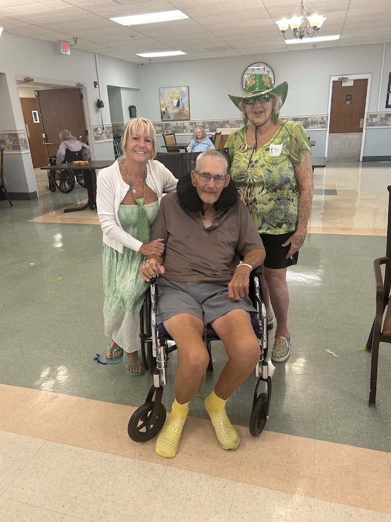 FORT MYERS REHABILITATION AND NURSING CENTER nursing home in FORT MYERS, FL - Photo 3 of 5