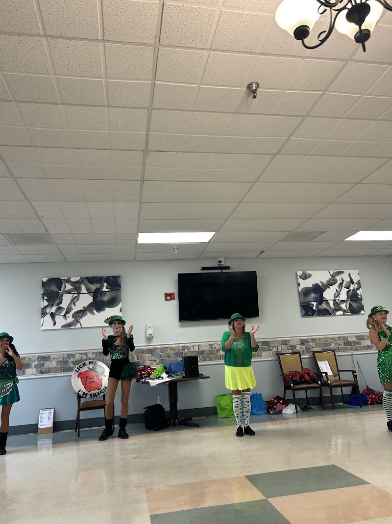 FORT MYERS REHABILITATION AND NURSING CENTER nursing home in FORT MYERS, FL - Photo 4 of 5