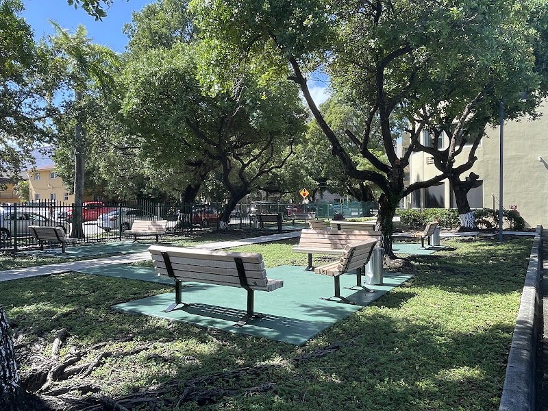 RIVERSIDE CARE CENTER nursing home in MIAMI, FL - Photo 5 of 10