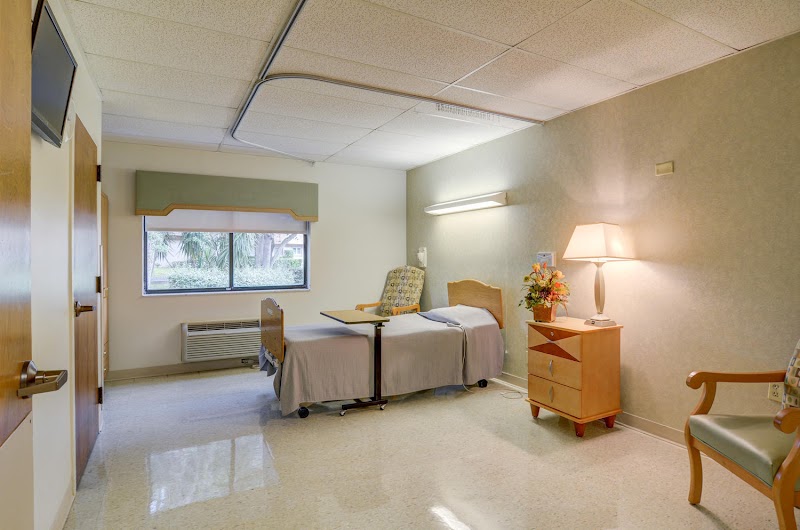 MEADOWPARK HEALTH AND REHABILITATION CENTER nursing home in DUNEDIN, FL - Photo 4 of 5
