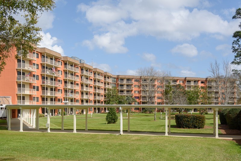 WILLOWBROOKE COURT AT AZALEA TRACE nursing home in PENSACOLA, FL - Photo 5 of 10