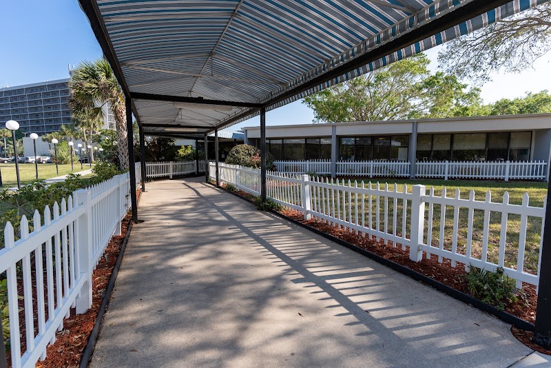 THE TERRACE AT COURTENAY SPRINGS nursing home in MERRITT ISLAND, FL - Photo 4 of 5