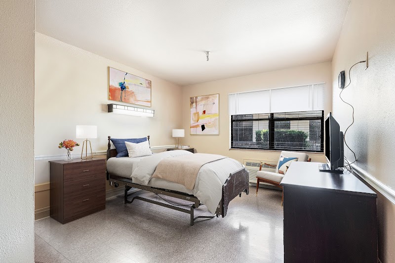 VERO BEACH CARE CENTER nursing home in VERO BEACH, FL - Photo 4 of 5