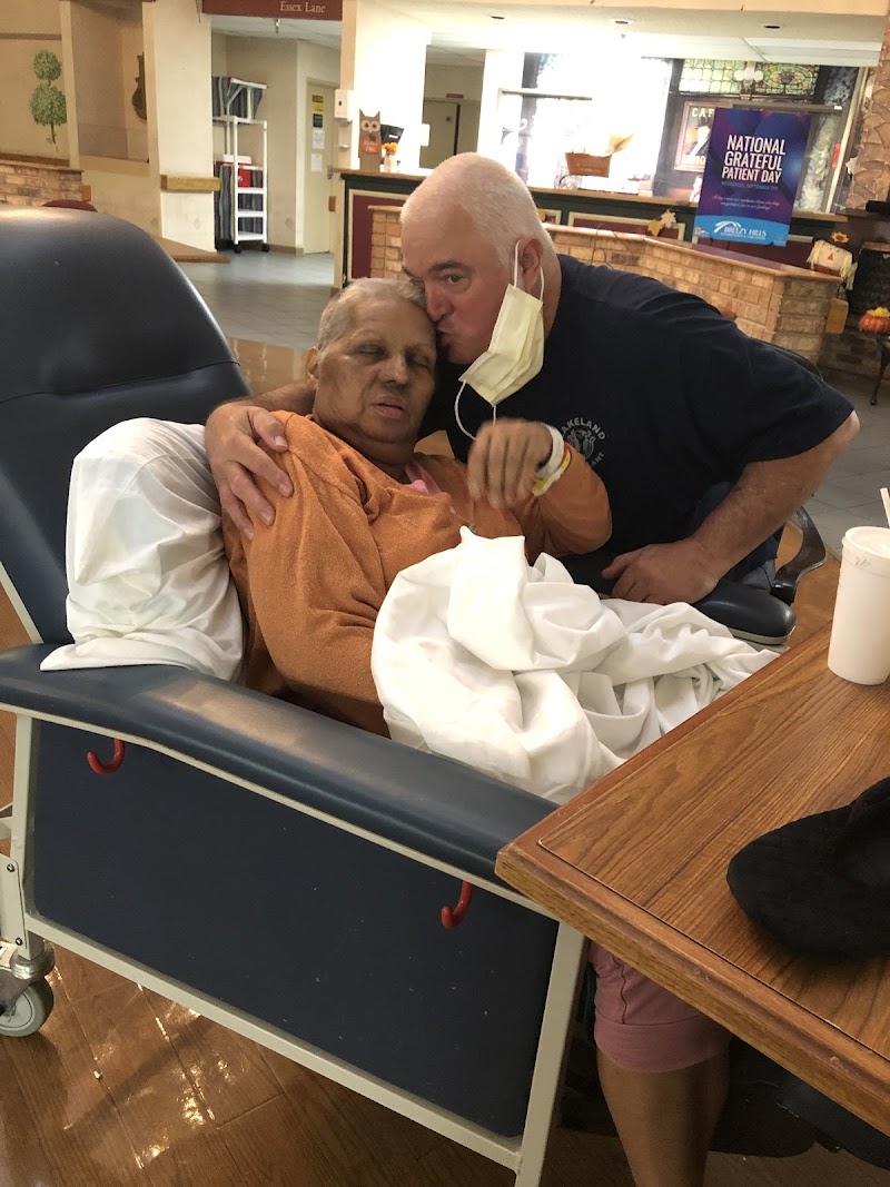 BREEZY HILLS REHAB AND CARE CENTER nursing home in LAKELAND, FL - Photo 5 of 5