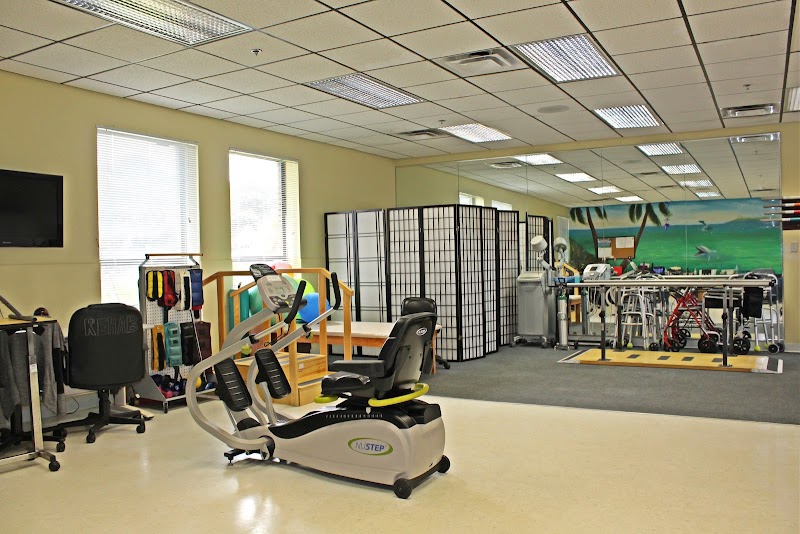 GATEWAY POST-ACUTE AND REHABILITATION CENTER nursing home in PINELLAS PARK, FL - Photo 2 of 5