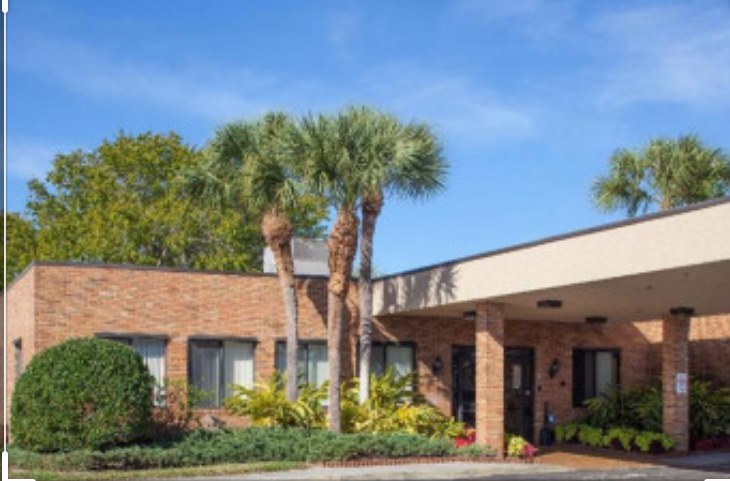 VENICE HEALTH AND REHABILITATION CENTER nursing home in VENICE, FL - Photo 2 of 5