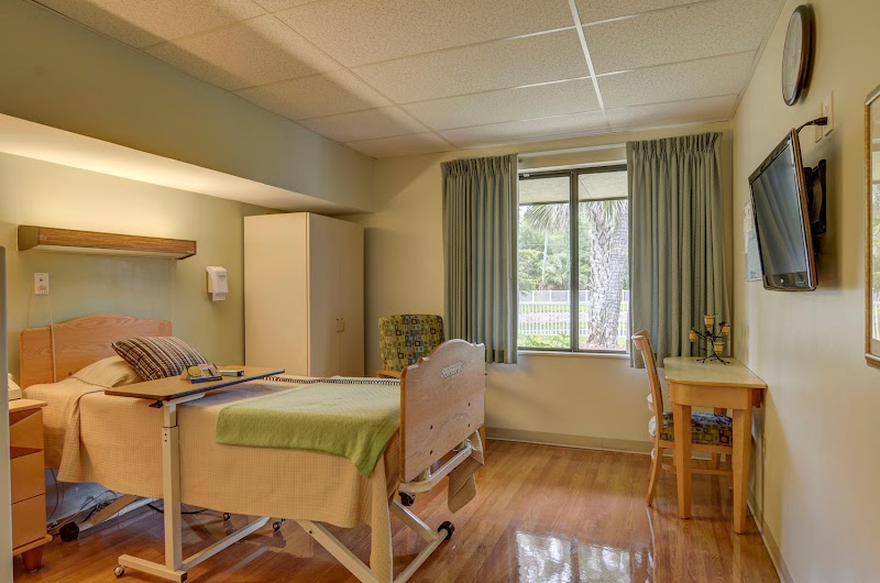 SOLARIS HEALTHCARE LELY PALMS nursing home in NAPLES, FL - Photo 5 of 5