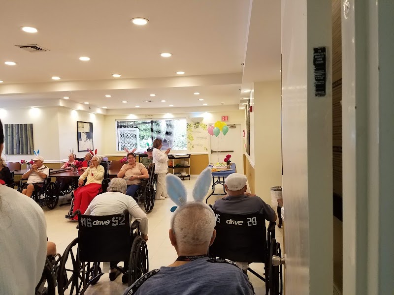 HIALEAH SHORES NURSING AND REHAB CENTER nursing home in MIAMI, FL - Photo 2 of 10