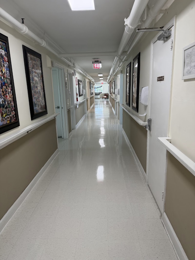 HIALEAH SHORES NURSING AND REHAB CENTER nursing home in MIAMI, FL - Photo 5 of 10