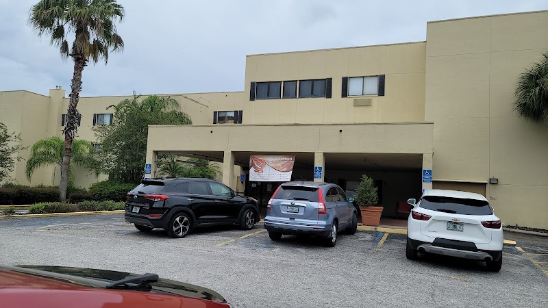 CLERMONT HEALTH AND REHABILITATION CENTER nursing home in CLERMONT, FL - Photo 2 of 10