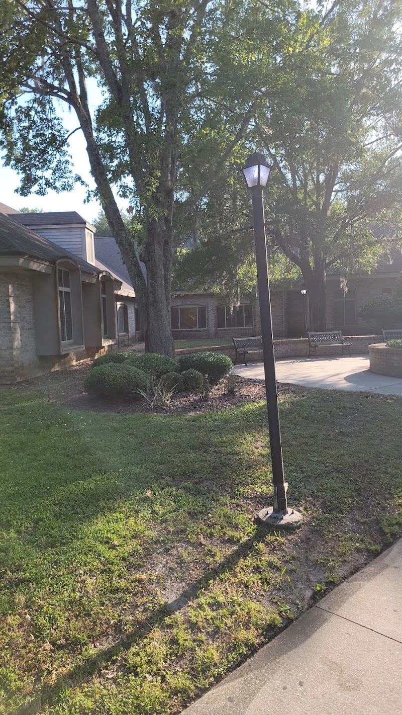 REGENTS PARK OF JACKSONVILLE nursing home in JACKSONVILLE, FL - Photo 2 of 4