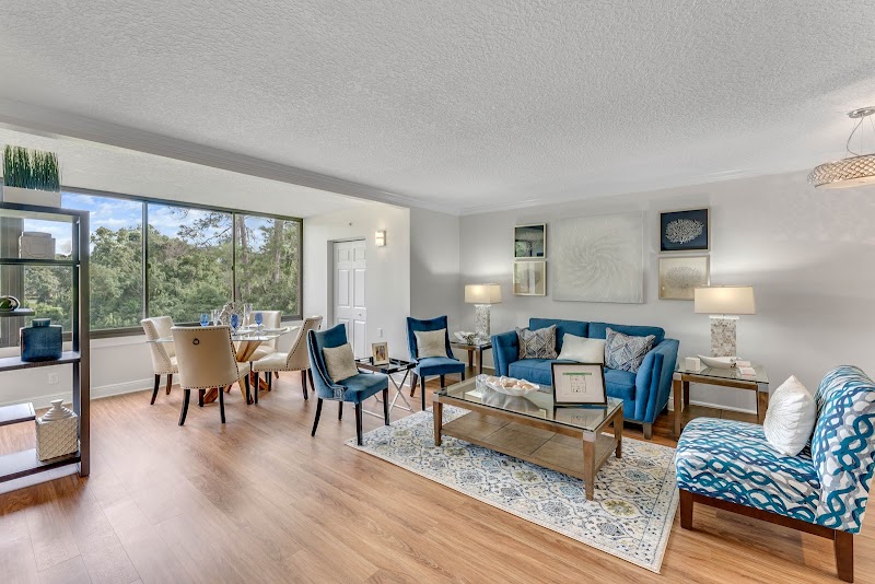 VILLAGE ON THE GREEN nursing home in LONGWOOD, FL - Photo 5 of 10