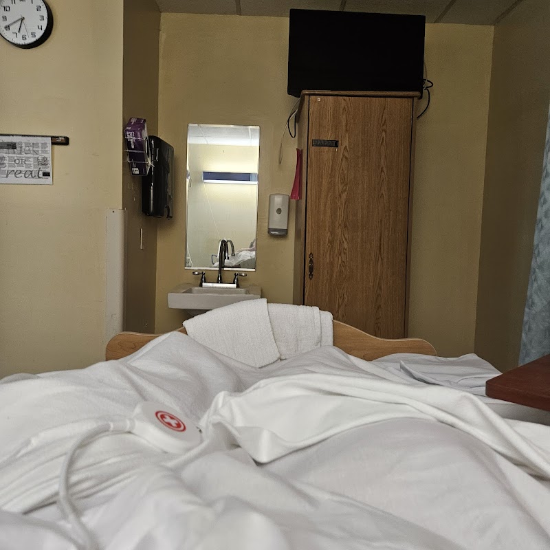 AVIATA AT WEST PALM BEACH nursing home in WEST PALM BEACH, FL - Photo 4 of 5