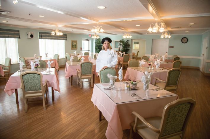 PALM GARDEN OF OCALA nursing home in OCALA, FL - Photo 4 of 10