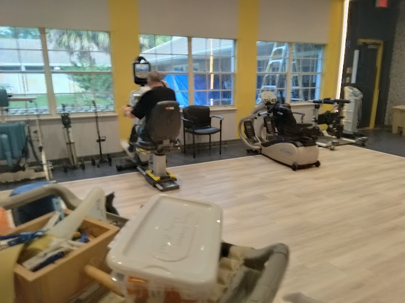 COASTAL HEALTH AND REHABILITATION CENTER nursing home in DAYTONA BEACH, FL - Photo 3 of 8