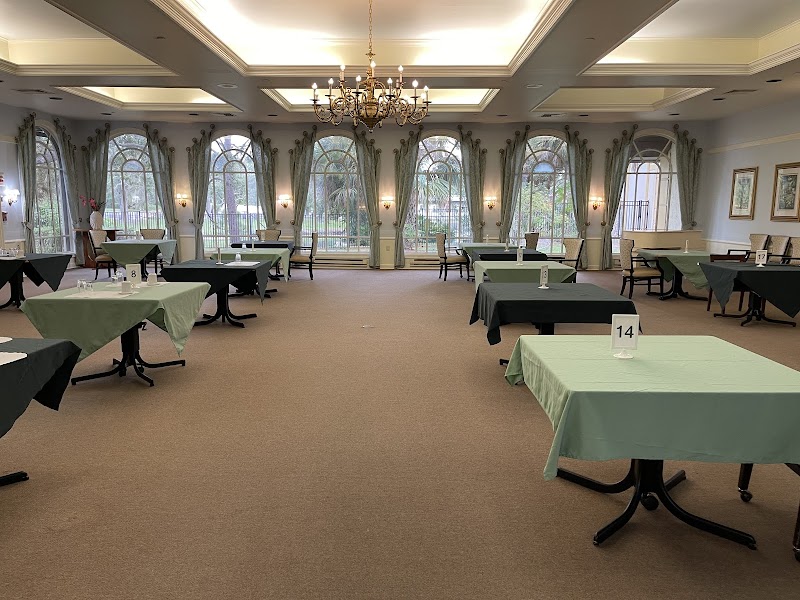 SPRINGS AT LAKE POINTE WOODS nursing home in SARASOTA, FL - Photo 3 of 5