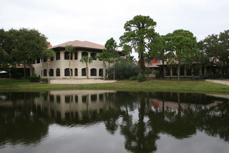 SPRINGS AT LAKE POINTE WOODS nursing home in SARASOTA, FL - Photo 4 of 5