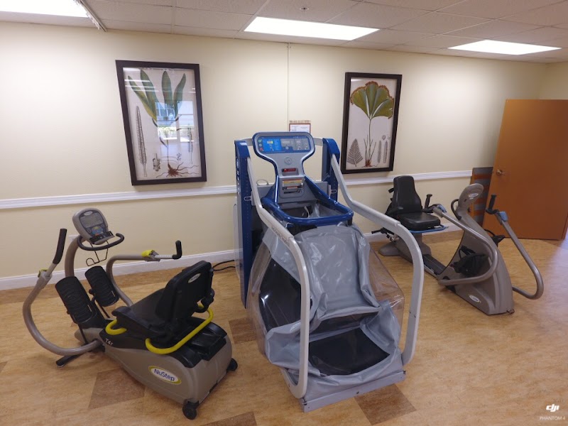 PALM GARDEN OF LARGO nursing home in LARGO, FL - Photo 5 of 5