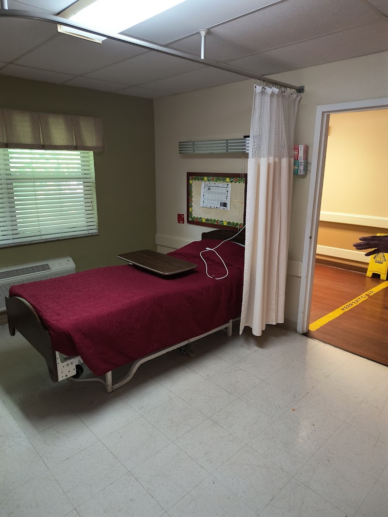 AVIATA AT THE SEA - HARBOR BEACH nursing home in FORT LAUDERDALE, FL - Photo 5 of 6