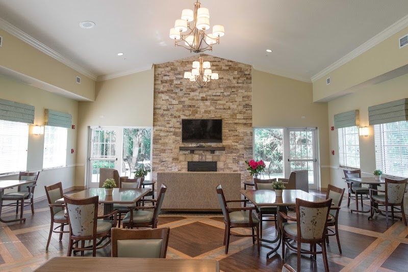 SAVANNAS PARK HEALTH AND REHABILITATION CENTER nursing home in PORT SAINT LUCIE, FL - Photo 4 of 5