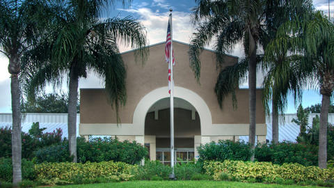 SARASOTA MEMORIAL NURSING & REHABILITATION CENTER nursing home in SARASOTA, FL - Photo 2 of 10