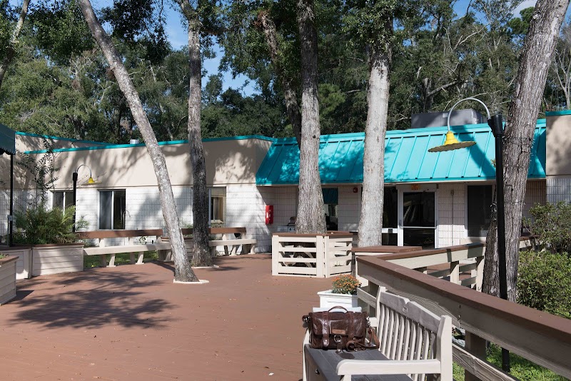 OAK VIEW HEALTH AND REHABILITATION CENTER nursing home in ORANGE PARK, FL - Photo 5 of 9