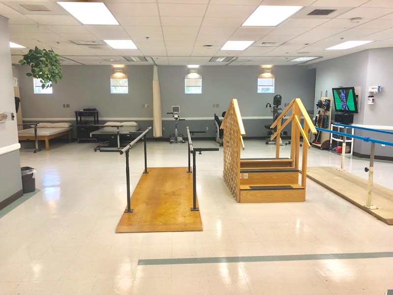 AVIATA AT SANTA BARBARA nursing home in CAPE CORAL, FL - Photo 3 of 5