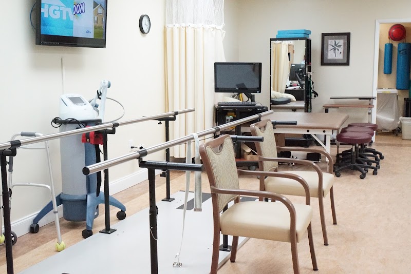 PALM GARDEN OF PORT SAINT LUCIE nursing home in PORT SAINT LUCIE, FL - Photo 4 of 10