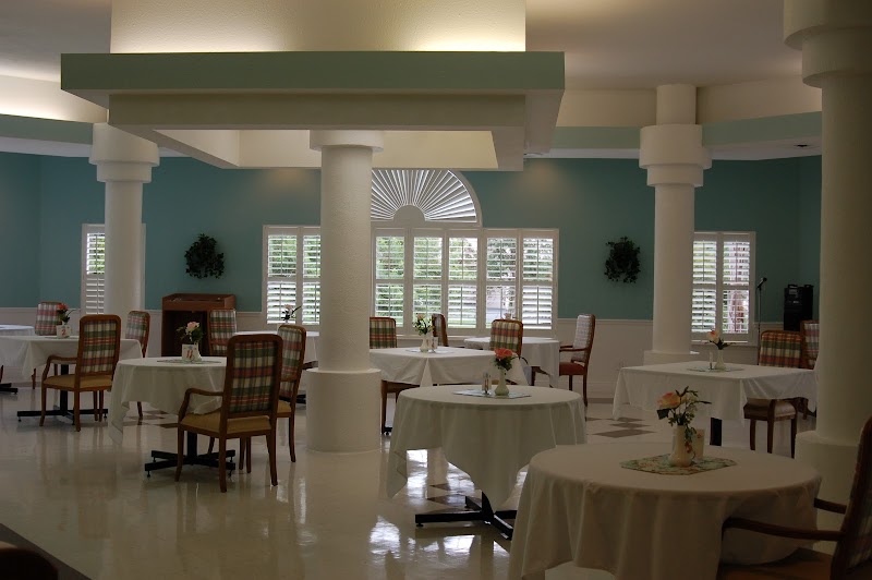 SURREY PLACE HEALTHCARE AND REHABILITATION nursing home in BRADENTON, FL - Photo 4 of 6