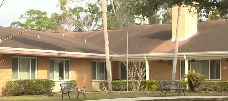 PARKLANDS CARE CENTER AND REHAB nursing home in GAINESVILLE, FL - Photo 3 of 10