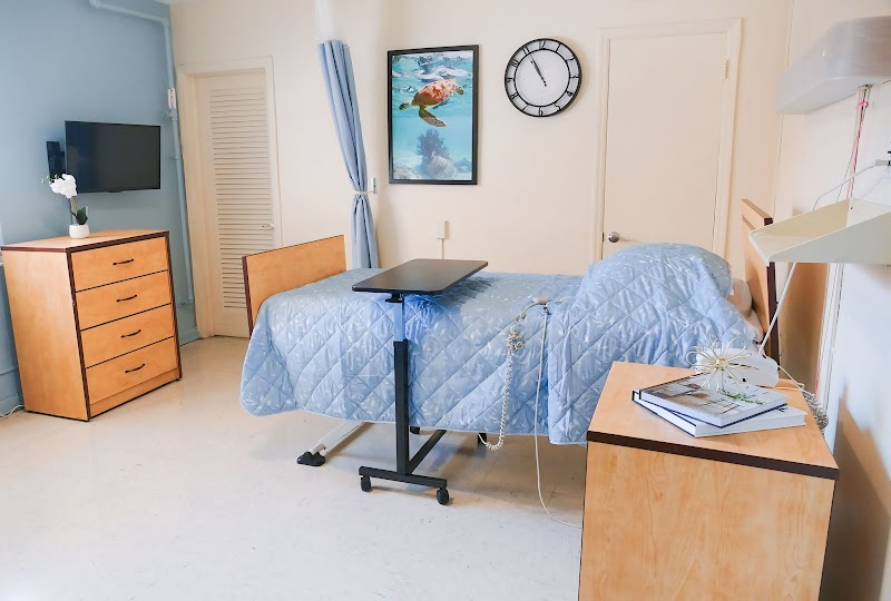 NORTH LAKE CARE CENTER AND REHAB nursing home in LAKE PARK, FL - Photo 3 of 5