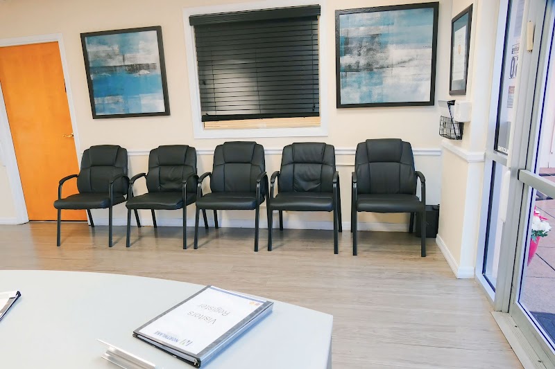 NORTH LAKE CARE CENTER AND REHAB nursing home in LAKE PARK, FL - Photo 5 of 5