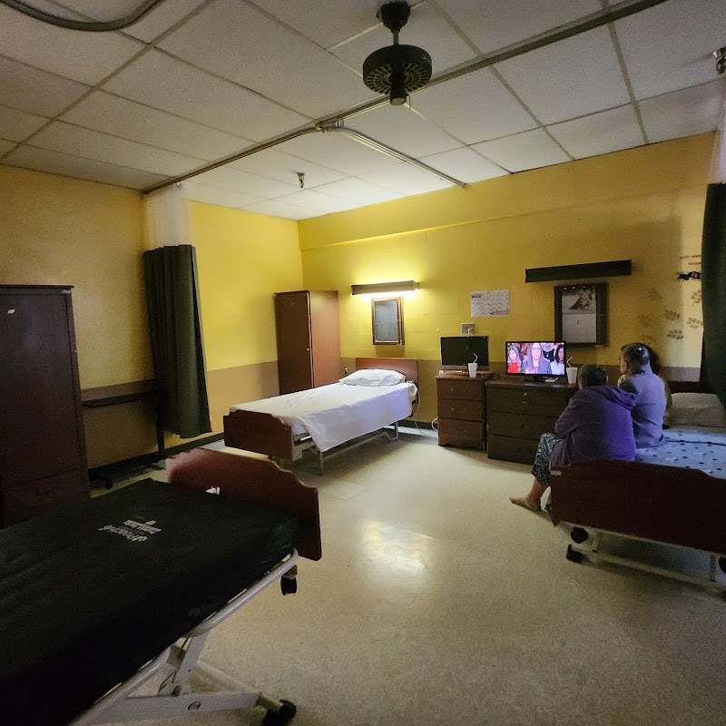 CYPRESS CARE CENTER nursing home in WILDWOOD, FL - Photo 3 of 5