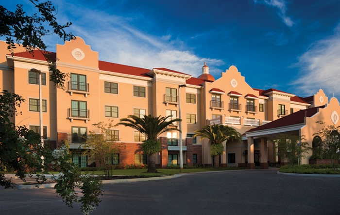 MANOR AT CARPENTERS, THE nursing home in LAKELAND, FL - Photo 2 of 10