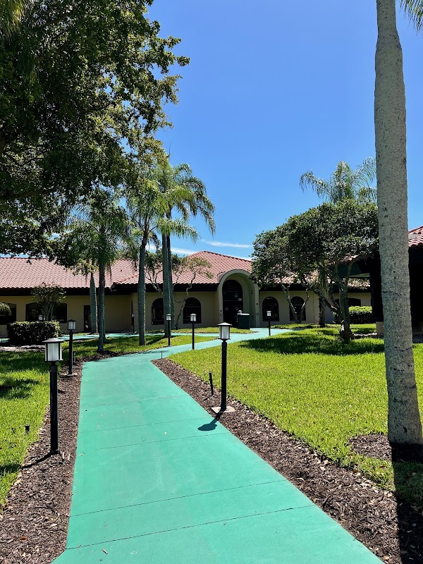 REGENTS PARK OF SUNRISE nursing home in SUNRISE, FL - Photo 1 of 10