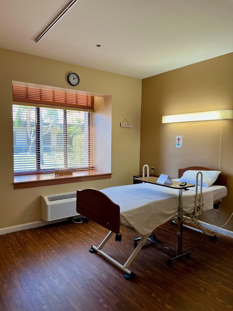 REGENTS PARK OF SUNRISE nursing home in SUNRISE, FL - Photo 3 of 10