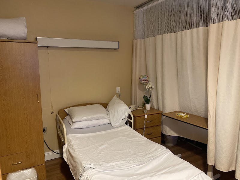 SPRINGTREE REHABILITATION & HEALTH CARE CENTER nursing home in SUNRISE, FL - Photo 4 of 10